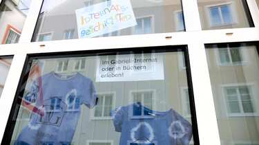 Internatsgeschichten im Schaufenster des Stadtbücherei