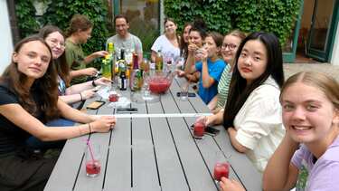 Cocktail-Party im Internat - Wir feiern das Ende des Schuljahres und den Sommer!